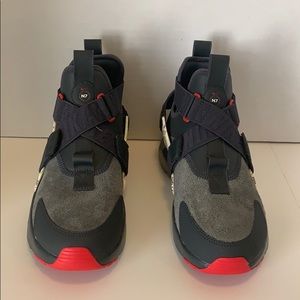 🚫SOLD🚫 Nike Air Huarache City Utl Prm N7